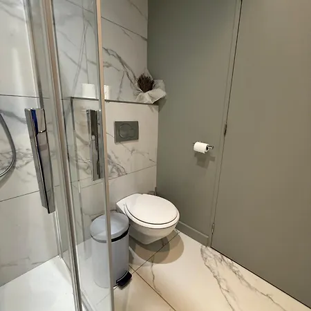 1chemindelafontaine Apartamento