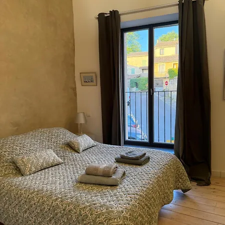 1chemindelafontaine Apartamento *